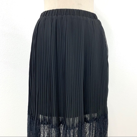 Mai Tai- Black Lace Pleat Midi Skirt Size Med - Picture 2 of 6